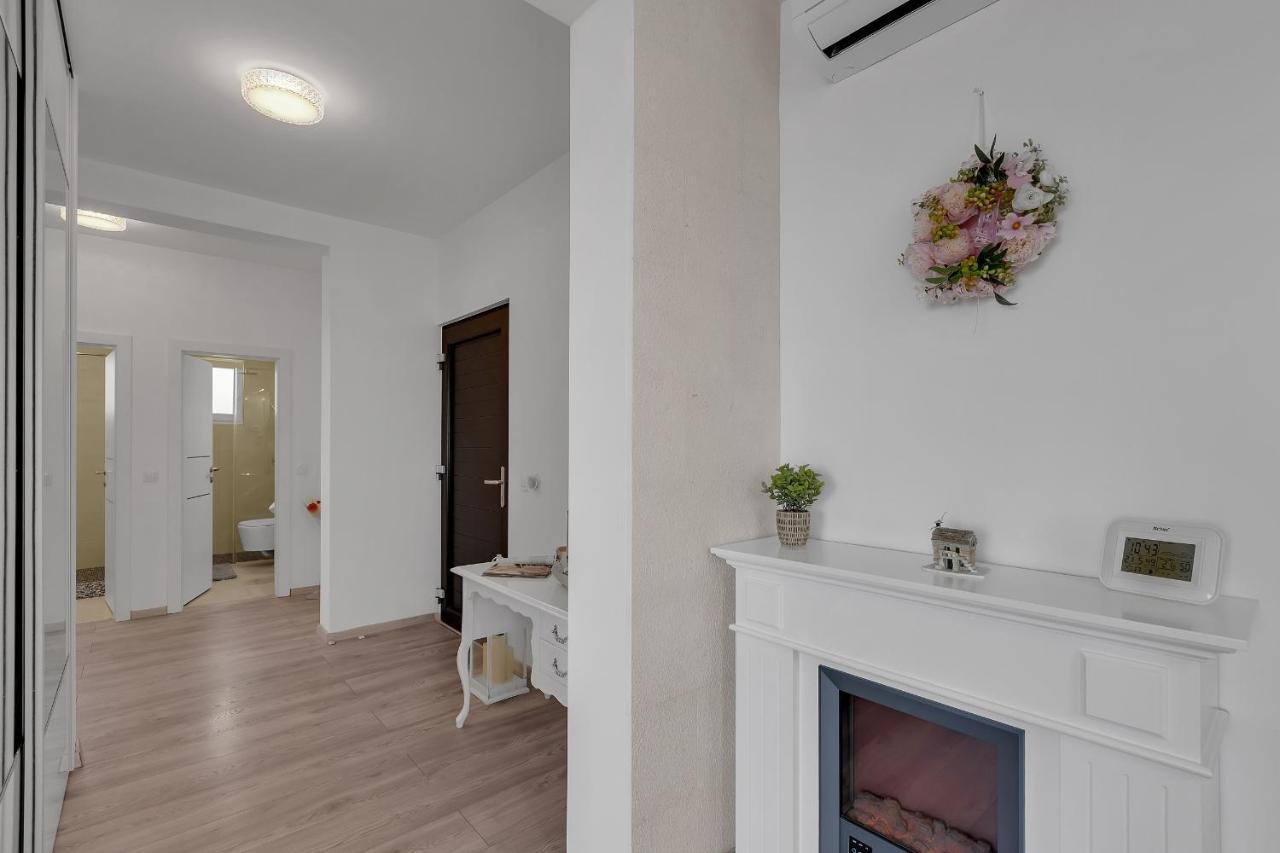 מאקרסקה Apartment Apricus מראה חיצוני תמונה